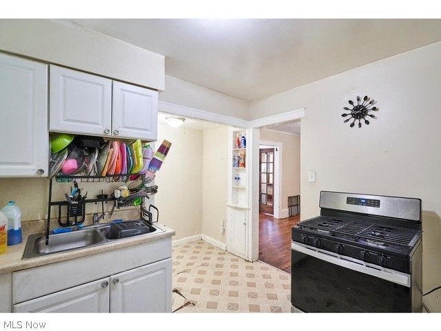 941 Dresden Road, Cleveland Heights, OH 44112