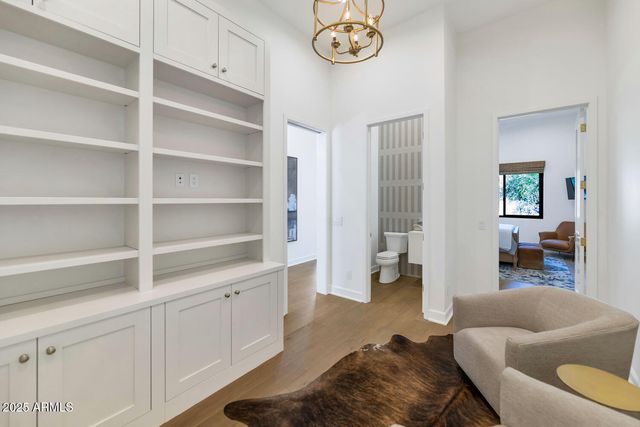 4147 E CLARENDON Avenue, Phoenix, AZ 85018