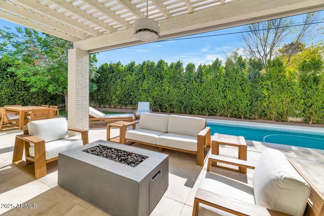 4147 E CLARENDON Avenue, Phoenix, AZ 85018