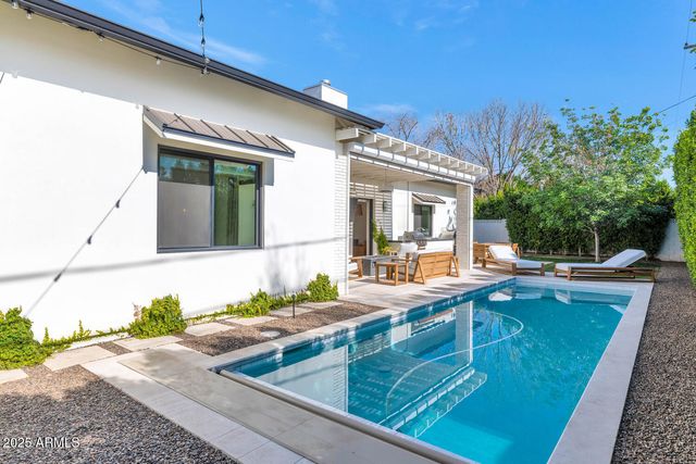 4147 E CLARENDON Avenue, Phoenix, AZ 85018