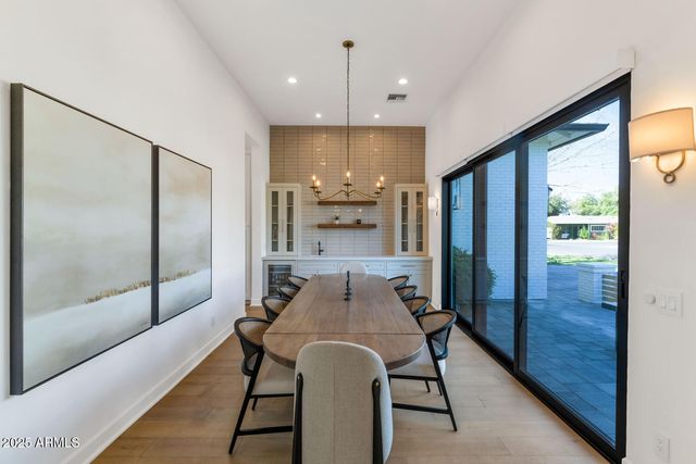 4147 E CLARENDON Avenue, Phoenix, AZ 85018