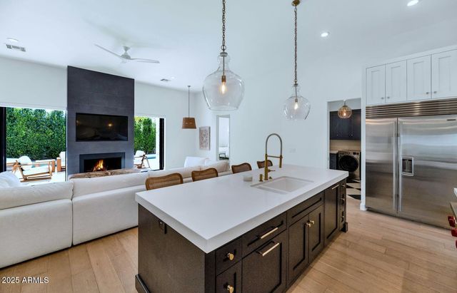 4147 E CLARENDON Avenue, Phoenix, AZ 85018