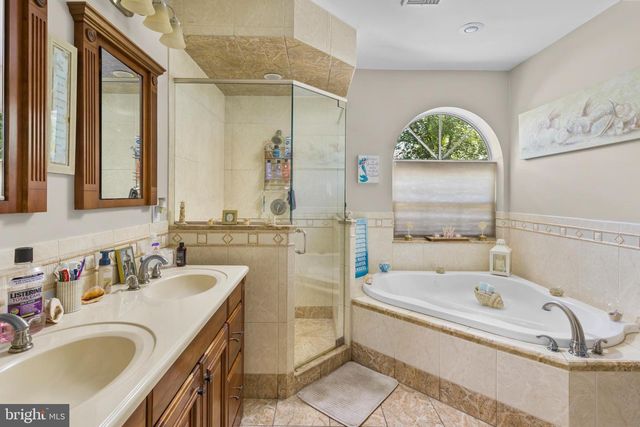 415 MAIN ST, Hamilton Township, NJ 08620