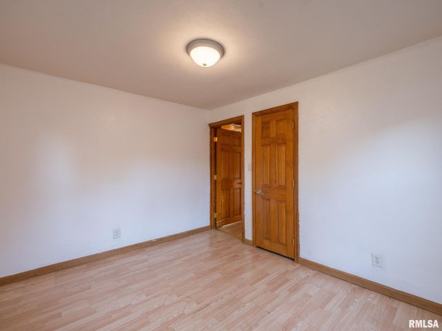 100 DONNA Court, Pekin, IL 61554