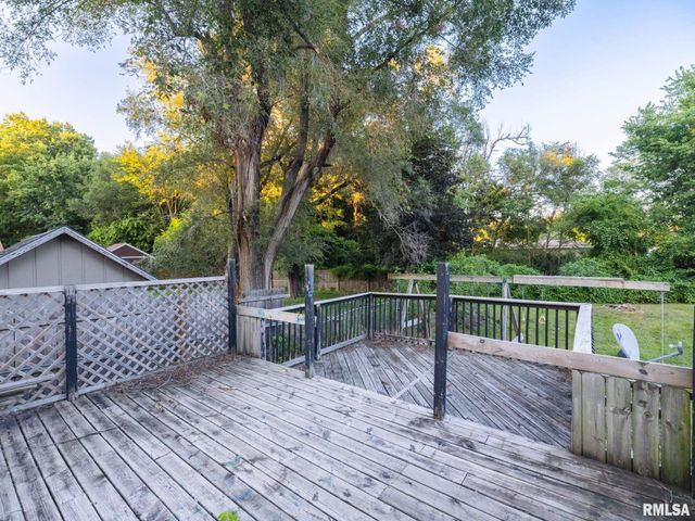 100 DONNA Court, Pekin, IL 61554