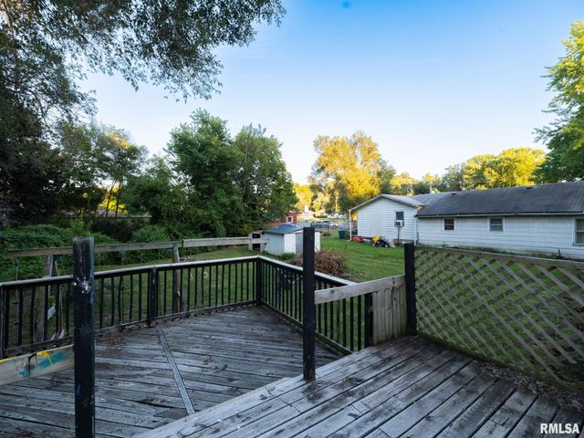 100 DONNA Court, Pekin, IL 61554