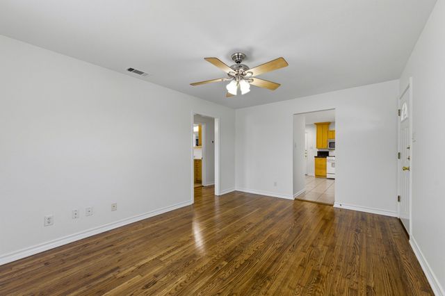 1516 Baxley Street, Carrollton, TX 75006