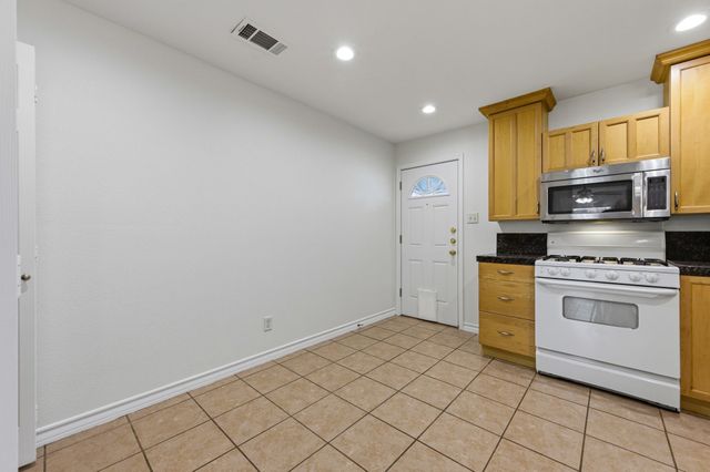 1516 Baxley Street, Carrollton, TX 75006