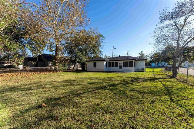 802 E Carlton St Street, Sulphur, LA 70663