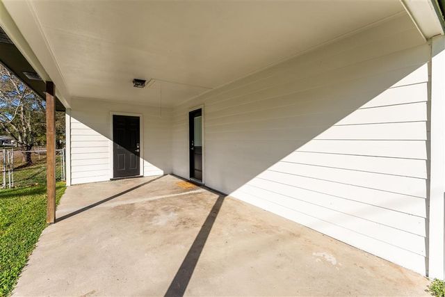 802 E Carlton St Street, Sulphur, LA 70663