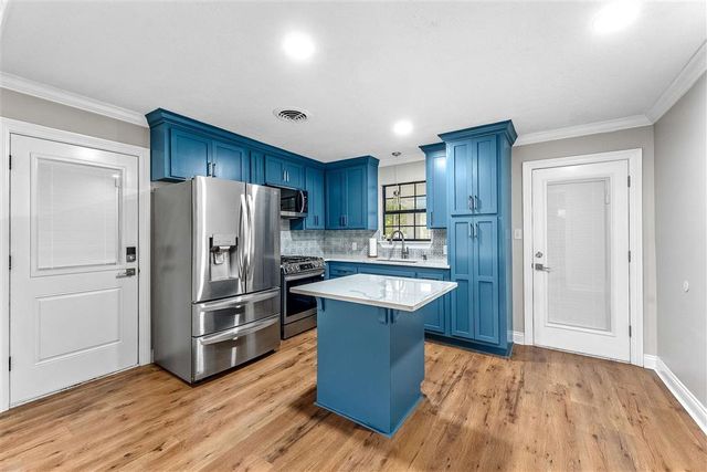 802 E Carlton St Street, Sulphur, LA 70663