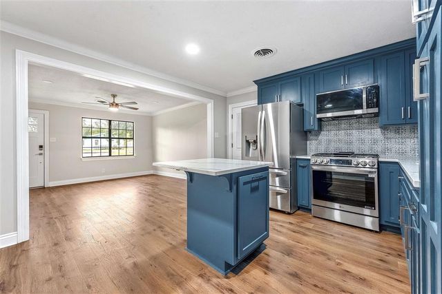 802 E Carlton St Street, Sulphur, LA 70663