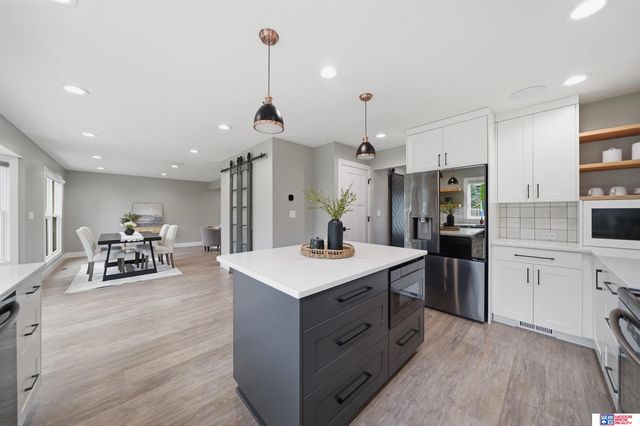 6456 Parducci Drive, Lincoln, NE 68526