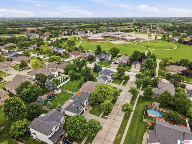 6456 Parducci Drive, Lincoln, NE 68526