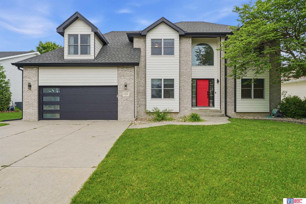 6456 Parducci Drive, Lincoln, NE 68526