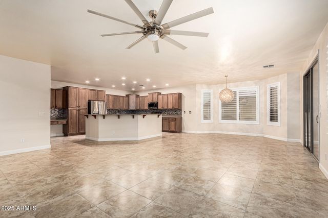 4935 W COMANCHE Drive, Eloy, AZ 85131