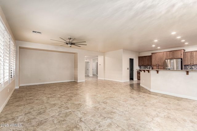 4935 W COMANCHE Drive, Eloy, AZ 85131