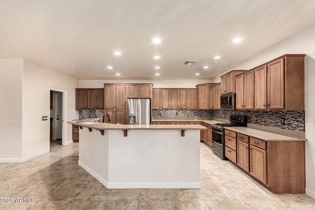 4935 W COMANCHE Drive, Eloy, AZ 85131