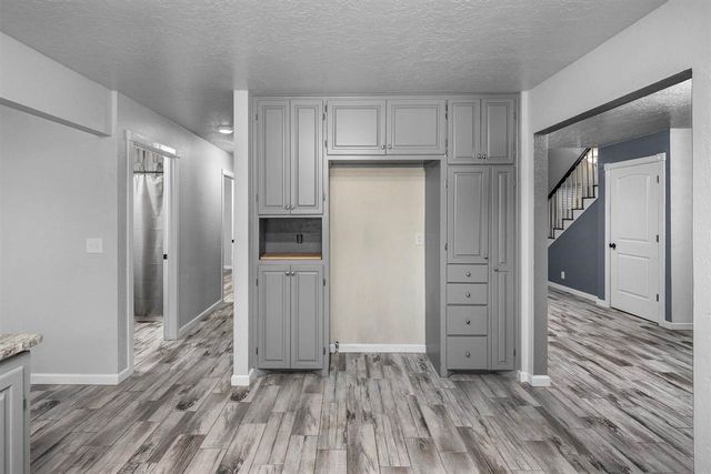 102 Parkview Cir, Cache, OK 73527