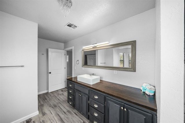102 Parkview Cir, Cache, OK 73527