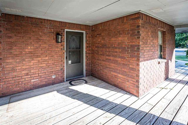 102 Parkview Cir, Cache, OK 73527