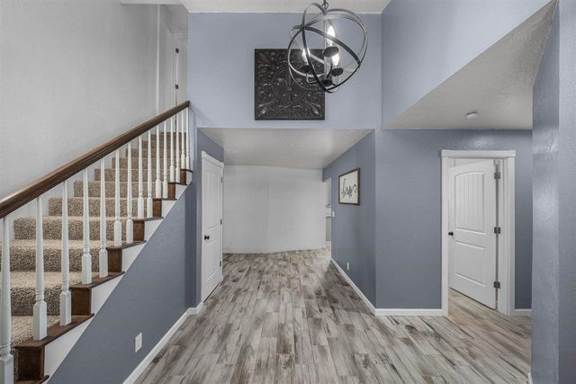 102 Parkview Cir, Cache, OK 73527