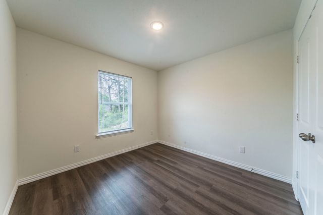 514 E Shepherd Street, Denison, TX 75021