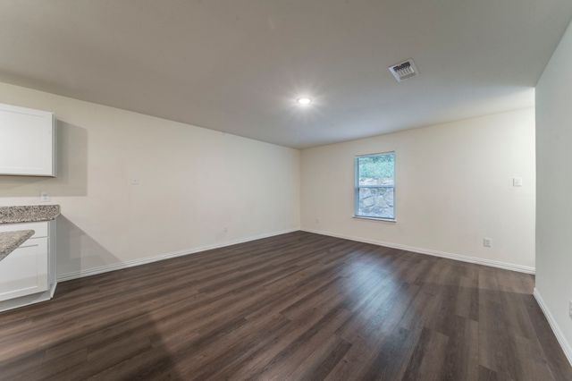 514 E Shepherd Street, Denison, TX 75021
