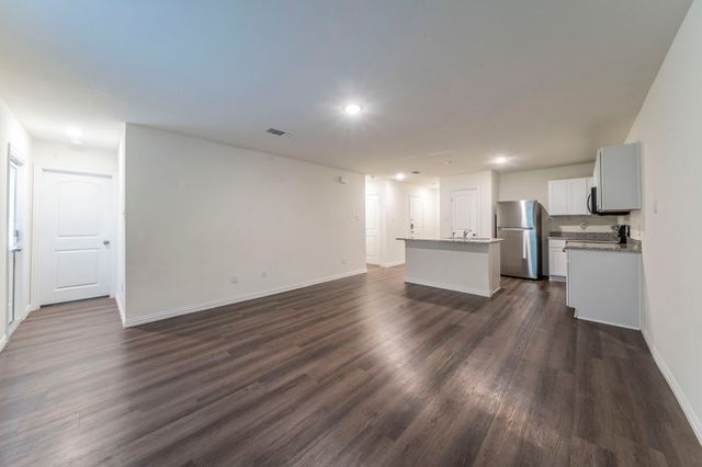 514 E Shepherd Street, Denison, TX 75021