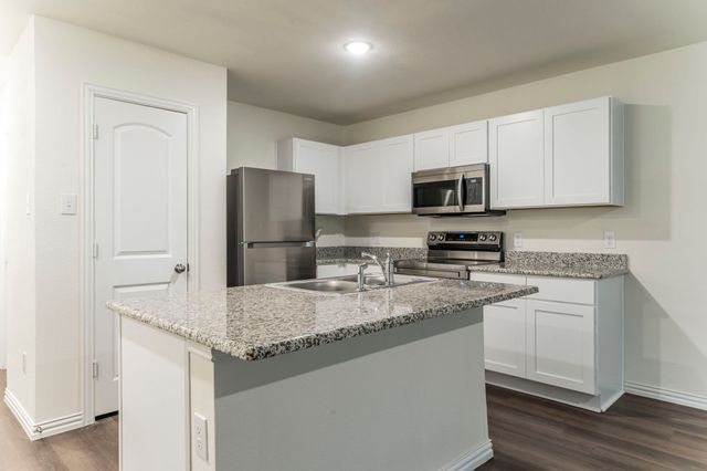 514 E Shepherd Street, Denison, TX 75021