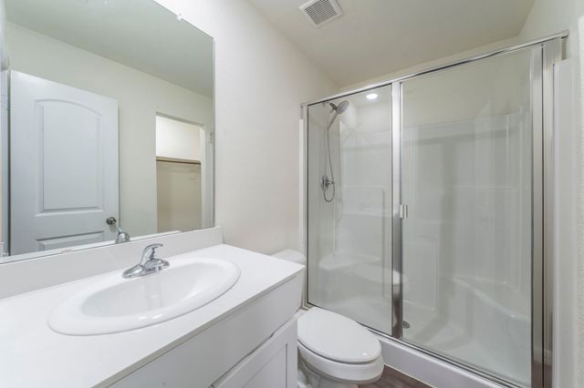 514 E Shepherd Street, Denison, TX 75021
