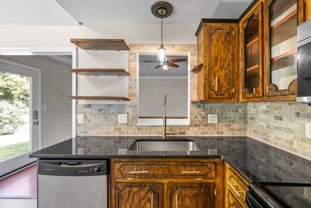 1417 McClardy Rd, Clarksville, TN 37042