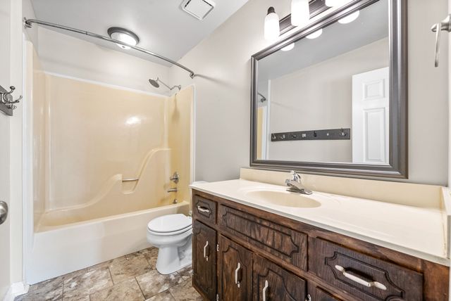 1417 McClardy Rd, Clarksville, TN 37042