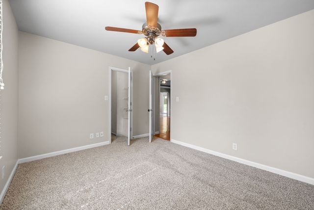 1417 McClardy Rd, Clarksville, TN 37042