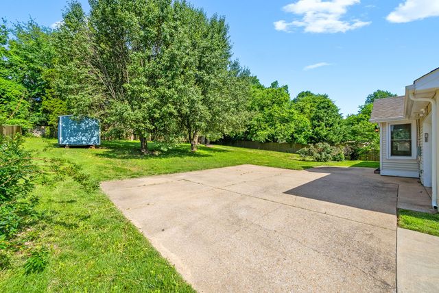 1417 McClardy Rd, Clarksville, TN 37042