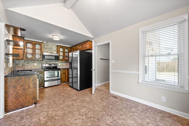 1417 McClardy Rd, Clarksville, TN 37042