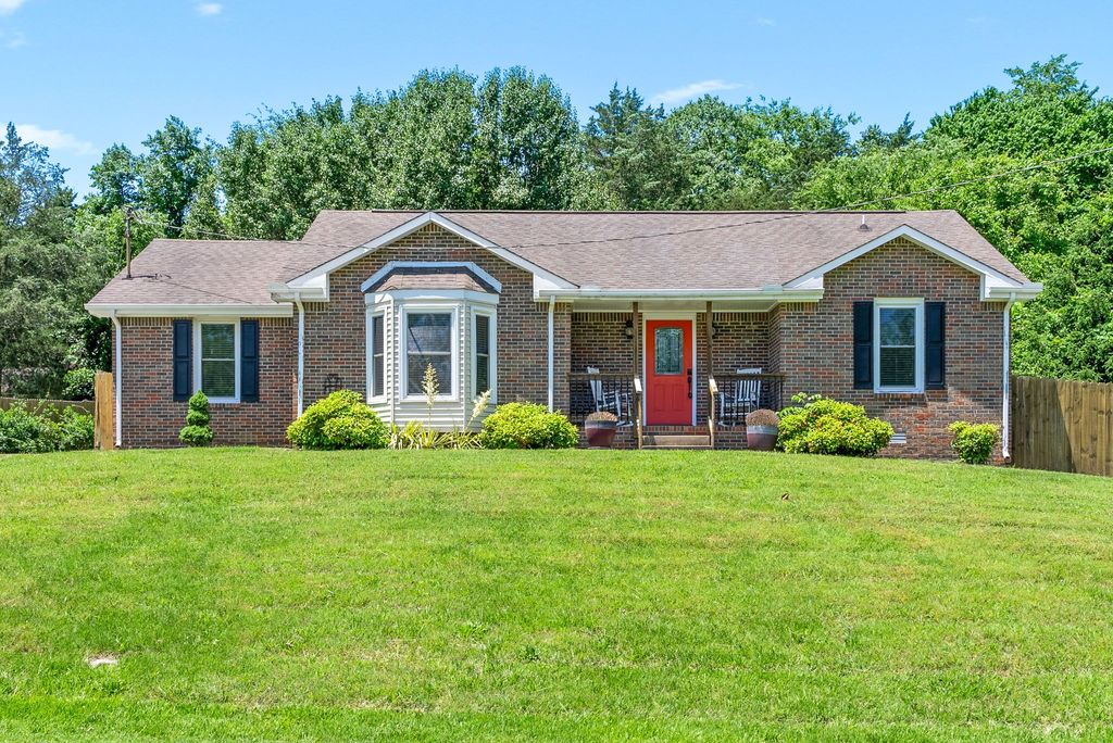1417 McClardy Rd, Clarksville, TN 37042