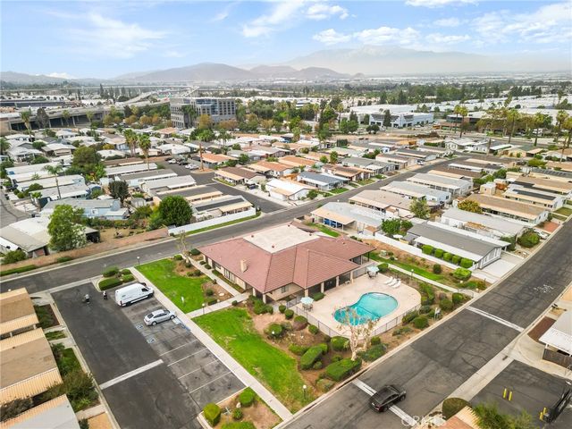 138 Sir Damas Drive, Riverside, CA 92507