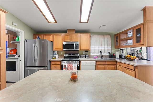 138 Sir Damas Drive, Riverside, CA 92507