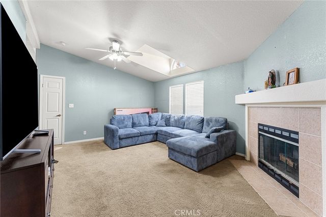 138 Sir Damas Drive, Riverside, CA 92507