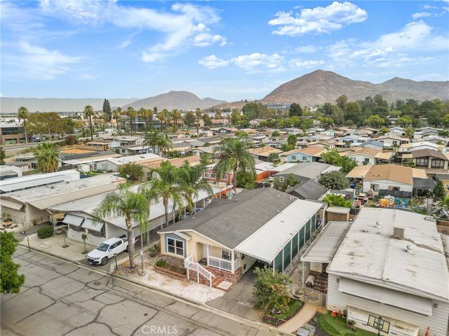 138 Sir Damas Drive, Riverside, CA 92507