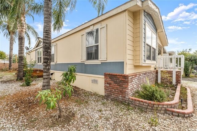 138 Sir Damas Drive, Riverside, CA 92507