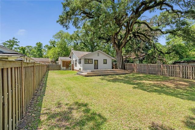 2716 Edgewood Street, Mobile, AL 36607