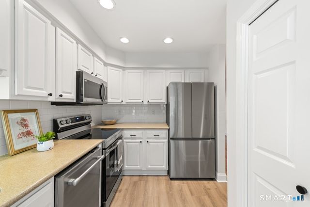 3 Idlewood 3, Bethel, CT 06801