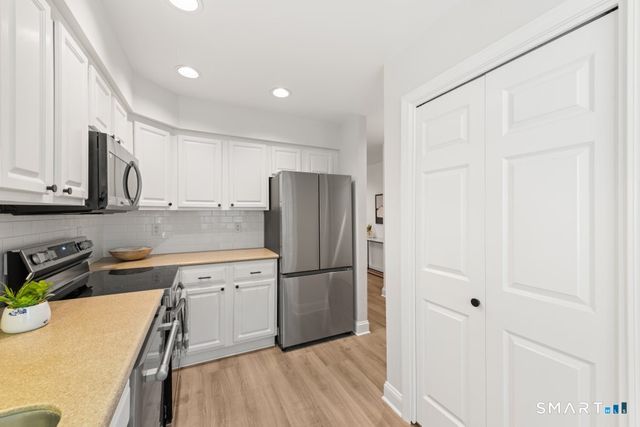 3 Idlewood 3, Bethel, CT 06801