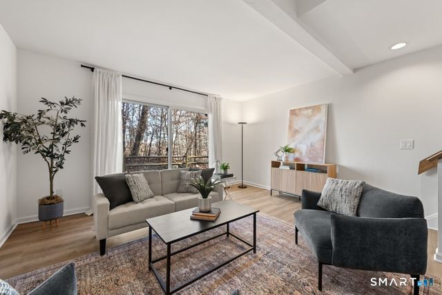 3 Idlewood 3, Bethel, CT 06801