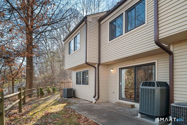 3 Idlewood 3, Bethel, CT 06801