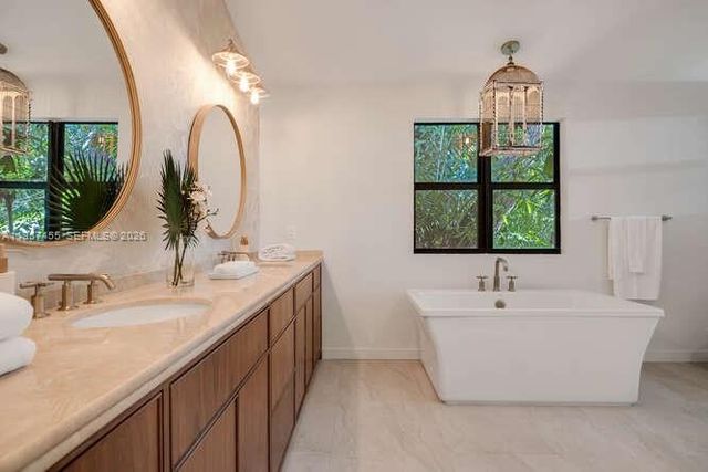 2330 Overbrook St, Coconut Grove, FL 33133