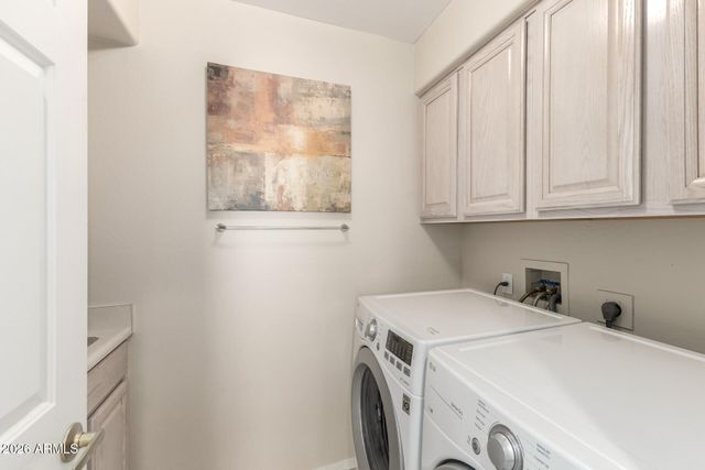 13013 N PANORAMA Drive 214, Fountain Hills, AZ 85268