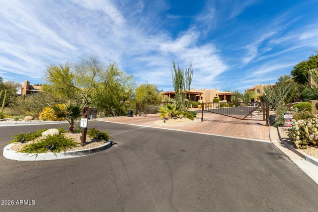 13013 N PANORAMA Drive 214, Fountain Hills, AZ 85268